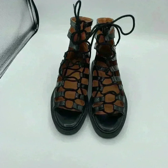 Urban Outfitters Women’s Patent Leather Open Toe Shoes Size 6 - Picture 3 of 6